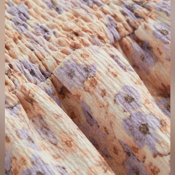 H&M Smocked Dress. Size Medium - Picture 2 of 6